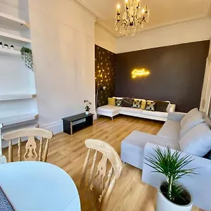 Great Central By The Sea Apartment